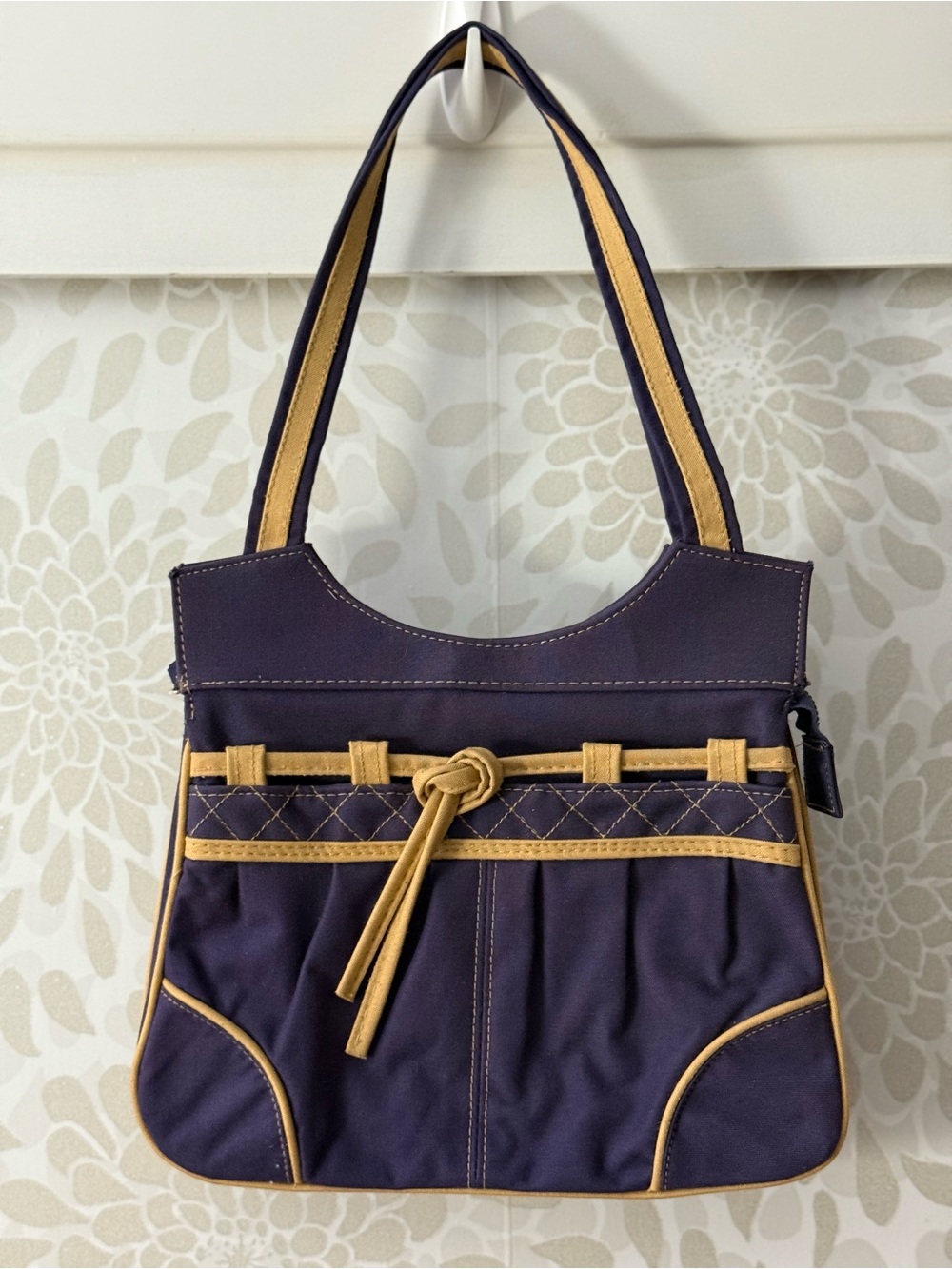 Vintage Vtg 70s 80s Retro Navy Blue Canvas Tan Piping Purse Shoulder Bag